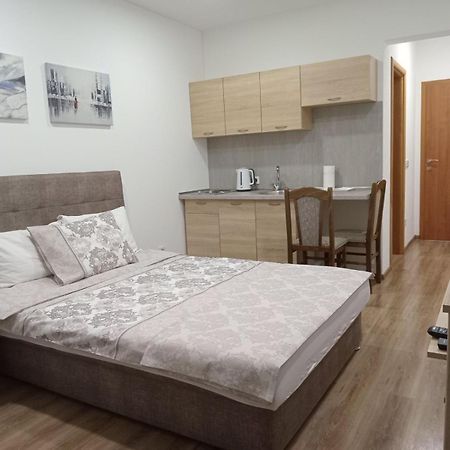 Apartments Karic Aerodrom Tuzla Dubrave Gornje Exterior photo