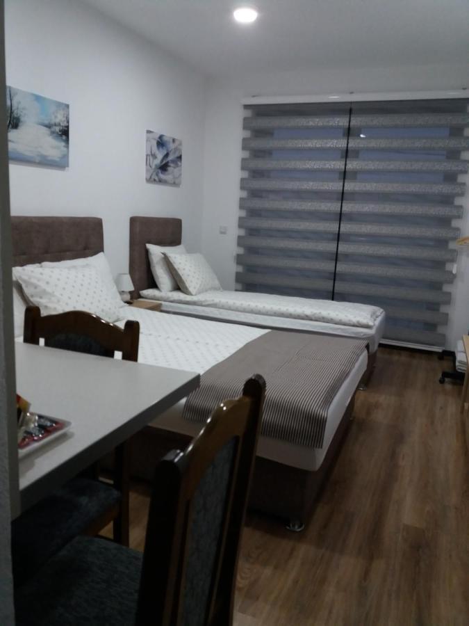 Apartments Karic Aerodrom Tuzla Dubrave Gornje Exterior photo